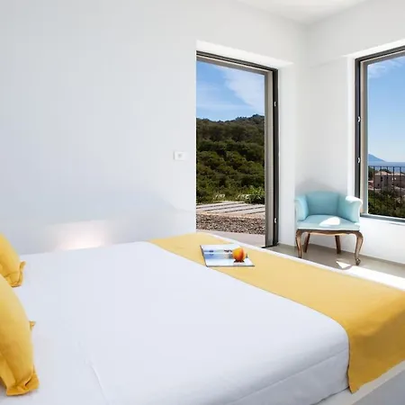 Kastos -stylish With Private Sea Access *